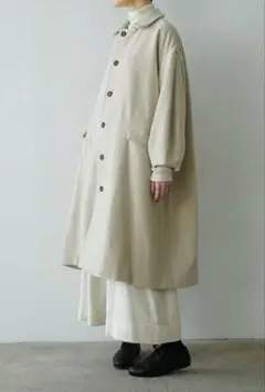 美品　mochi モチ　petalsleevecoat ウールコートのサムネイル