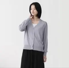未使用 今季 無印良品 UVカットVネックカーディガン ラベンダー XLのサムネイル