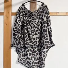 SHEIN レオパード柄 オフショルダー 長袖トップス 【L】のサムネイル