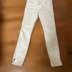 ホワイト スリムフィット デニムパンツ　24