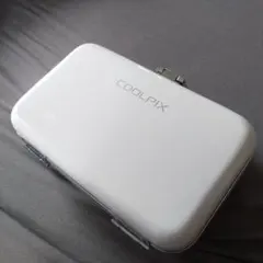 非売品　COOLPIX 専用ハードケース ホワイトのサムネイル