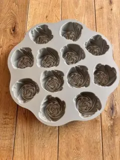 Nordic Ware Sweetheart Rose ケーキ型のサムネイル