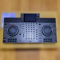 Item thumbnail for item 3a26d5c0-f2d9-47cf-81ff-2582b876c523