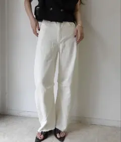 corners 裾フリンジデニムカーブパンツ