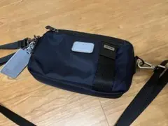 美品 TUMI ショルダーバッグ ネイビーのサムネイル