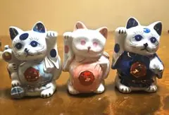 美品 AKOMEYA 石黒亜矢子　瀬戸まねき猫　招き猫　3体セット 美品 AKOMEYA 石黒亜矢子 瀬戸まねき猫 招き猫 3体セット - メルカリ