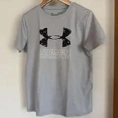 Under Armour グレー Tシャツ