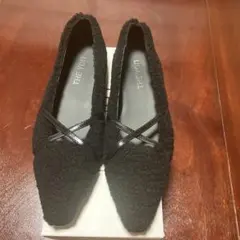 THE YON クロスストラップボアパンプス 37 黒