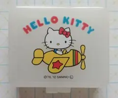 ハローキティ　小物入れ