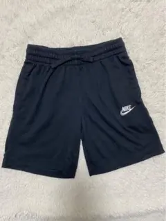 NIKE キッズ 黒 ハーフパンツ M