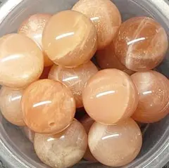 B368　オレンジサンムーンストーン　10.5ミリ