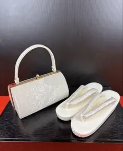 新品】草履バッグセット モダン草花柄 白梅 24cm shi011 - メルカリ