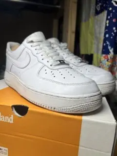 Nike Air Force 1 ホワイト 27.5cmのサムネイル