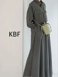 新品タグ付き KBF ドッキングフレアワンピース 定価9.350円 カーキ