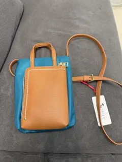 新品　VEICE お財布機能付きスマホショルダーバッグ