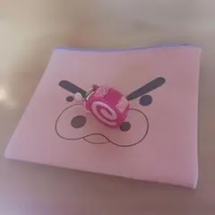 ディズニー ふしぎの国のアリSWEETSマスコットとしんちゃんポーチ。