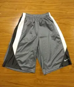 ★NIKE ナイキ ハーフパンツ グレー×ブラック×ホワイト サイズXL★