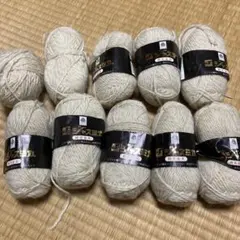 【新品未使用】ジャスミカ ウール100%毛糸 8玉＋おまけ　オフホワイト&モカ