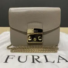 極美品✨フルラ 現行 ショルダーバッグ アテナ クロコ ロゴ レザー グレー 極美品✨フルラ 現行 ショルダーバッグ アテナ クロコ ロゴ レザー