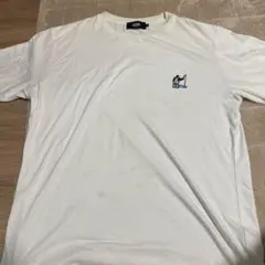 AZUL by moussy Tシャツ ホワイト 刺繍ロゴのサムネイル