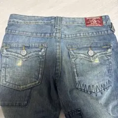 トゥルーレリジョンダメージ加工フレアデニム
