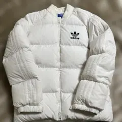 アディダス ダウンジャケット