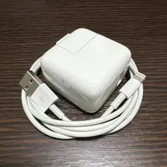 【中古品】USB-A to ライトニングケーブル＋10W USB-A電源アダプタ