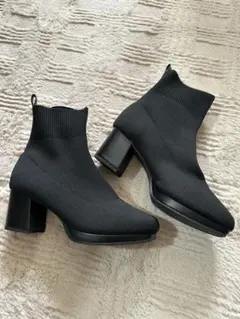 未使用品　ブラックニットアンクルブーツ