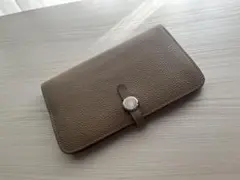 【美品】長財布 グレージュ レザー　長財布