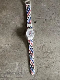 Swatch クォーツ腕時計 ホワイト/レッド/ブルー