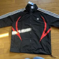 値下げ可　adidas トラックジャケット　ブラック　レッド