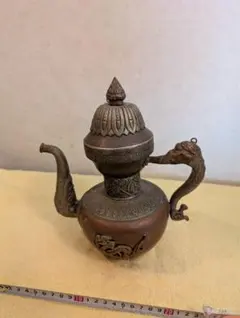 ドラゴン彫刻 ティーポット　骨董品 ドラゴン彫刻 金属製ティーポット - メルカリ