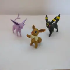 ポケモン　イーブイ　ブラッキー　エーフィ　フィギュア　セット