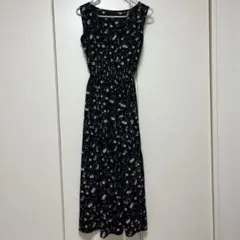 花柄ワンピース