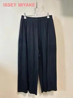 ISSEY MIYAKE プリーツ ワイドパンツ ブラック ガウチョパンツ - メルカリ