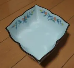 橘吉 皿 花柄 陶器 菓子皿のサムネイル