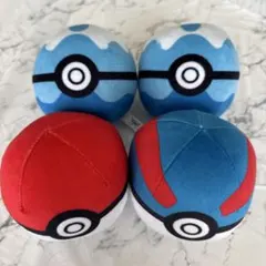 新品はポケモン　モンスターボール　ぬいぐるみ　4個セット
