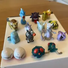 ポケモン映画10周年記念 壁掛け時計 非売品 - メルカリ