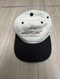 刺繍ロゴ付きホワイトブラックキャップ