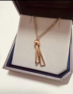 Item thumbnail for item 4d7dc30a-4ce5-4ca5-9019-4742ad04c5cc