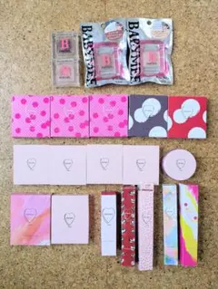 WHOMEEコスメ21点まとめて アイシャドウ アイブロウ アイライナーなど美品のサムネイル