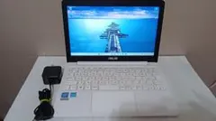 ASUS Vivobook E203MAS Celeron　白のサムネイル