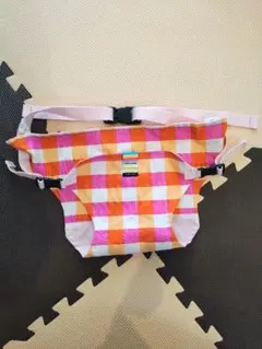 キャリフリー　チェアベルト　ベビー　お出かけ
