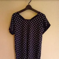 ネイビー 水玉 オフショルダー Tシャツ