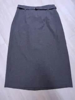 ベルト付き グレー 膝丈スカートのサムネイル