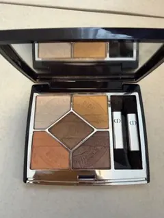 Dior アイシャドウ　サンククルールクチュール533