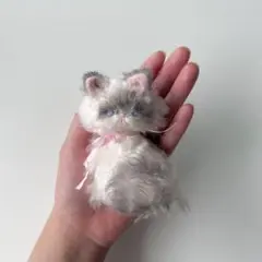 ラグドール　おすわりきてぃ　猫　ぬいぐるみ　ハンドメイド作家　アートドール　a
