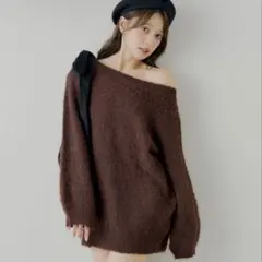 新品未使用！chico ベロアリボンシャギーワンピース