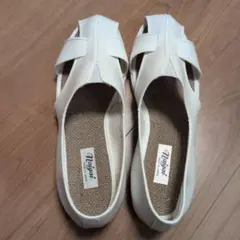 Item thumbnail for item b9c1dc5b-9597-43ec-8070-c99ea6361a66