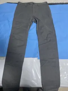 UNIQLO ユニクロ　スリムフィットノータックチノ　パンツ　76 ダークグレー